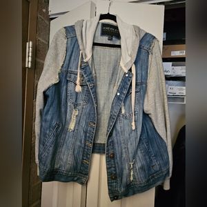 Forever21 DENIM Jacket with Hood size 3x.